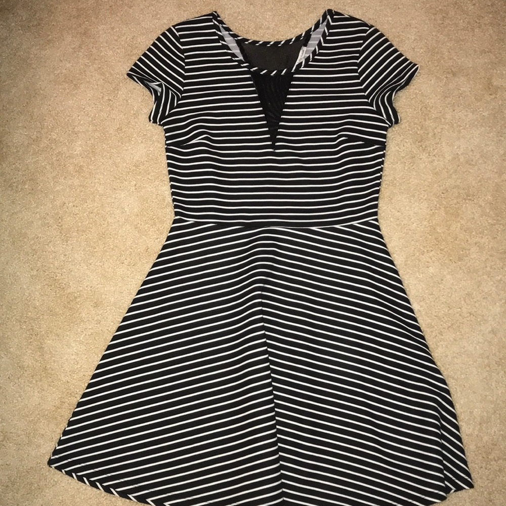 Charlotte Russe Striped Short Sleeve Dress
